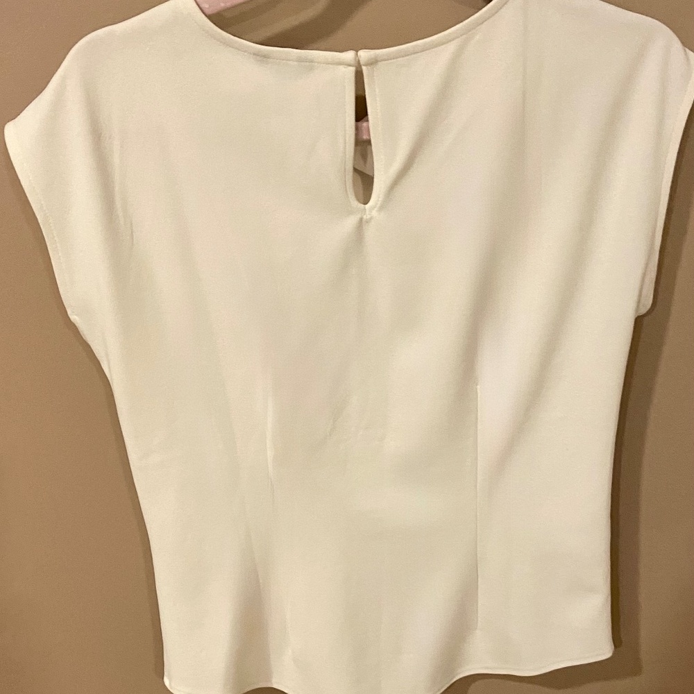 Ann Taylor Cream Twist-Neck Cap-Sleeve Blouse - Picture 4 of 4